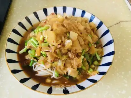 Sour and lamb noodles