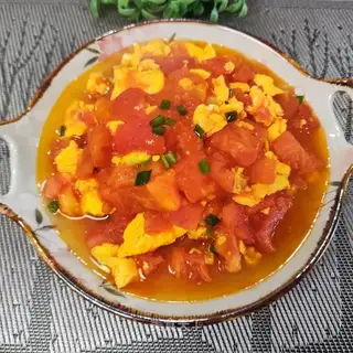 Tomato fried eggs