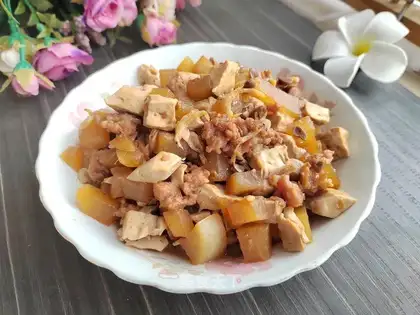 The meat and radish tofu