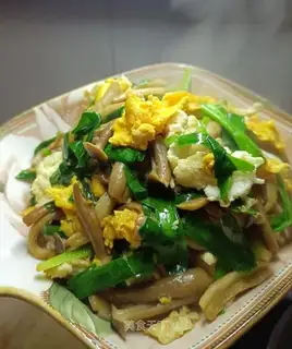 Scrambled eggs of deer mushrooms