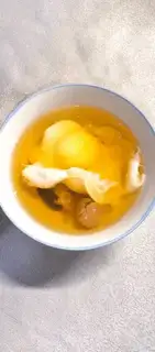 Western cucumber date cinnamon egg soup