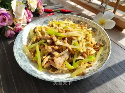 Blue bean fried meat