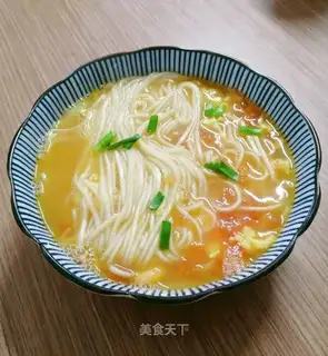 Tomato egg noodles