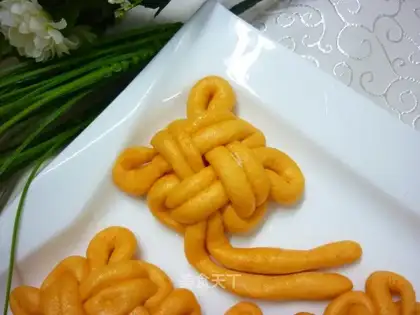 China knots roll