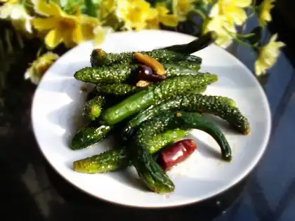 Hot and sour cucumber