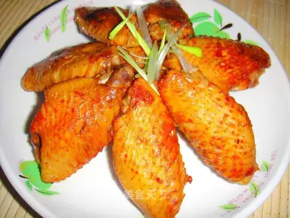 Fried wings with garlic