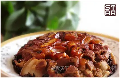 braised pork with mouldy dried vegetables