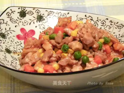 diced chicken with vegetables in tomato sauce