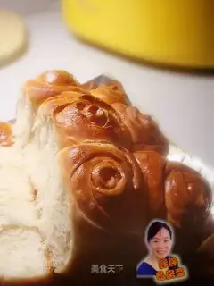 Rose bread