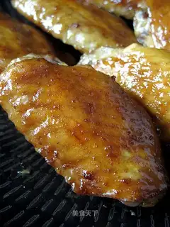 Sauce roasted chicken wings
