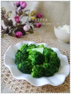 stir-fried broccoli