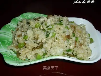Fried rice with pickled mustard and fish ball