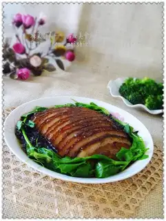 braised pork with plum vegetables