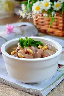 Soybean hoof soup