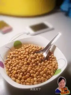 stir-fried crispy soybeans