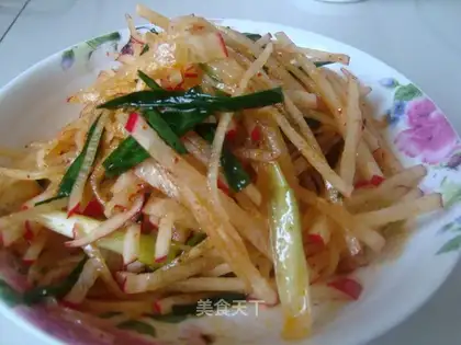 Shallots mixed with radish