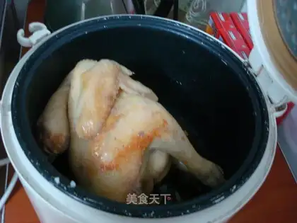Electric rice cooker salt-roasted chicken