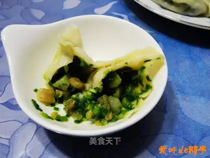 Dumplings with leek, pork and shrimp