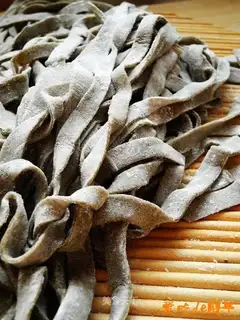 Coarse grains handmade noodles
