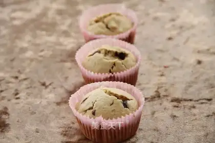 Raisins, almonds, marfen