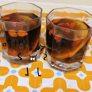 Coca-Leo-Leace