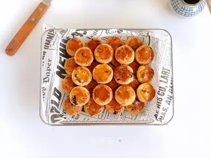 Coconut-crackers