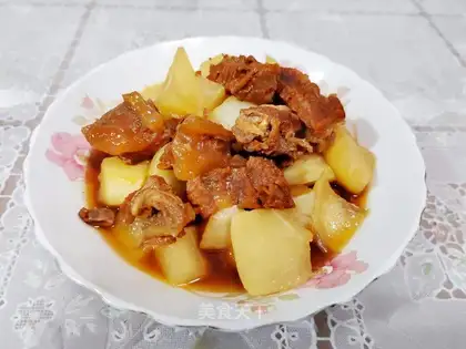 A radish gravy