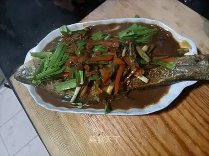 Red-burned mackerel