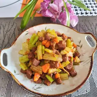 Cricket roast beef