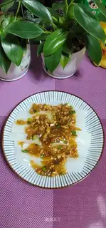 The meat-cracking gravy