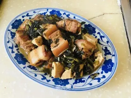 Red roast sauerkraut