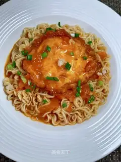 Tomato egg noodles