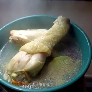 Five fingers of peach chicken soup