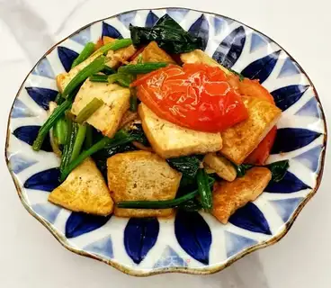 Tofu tomato spinach