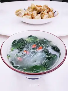 Spinach fan soup