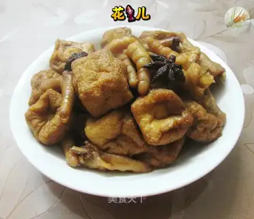 Chicken claws with tofu