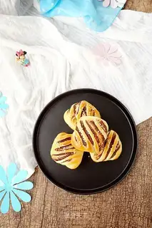 mini soy toast