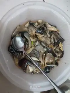Scramble mushrooms