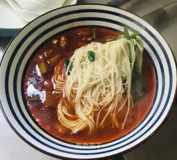 Red soup, lamb noodles