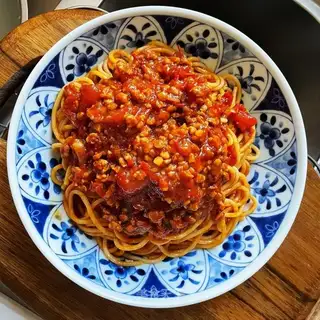 Tomato sauce pasta