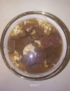 Sour duck blood egg soup
