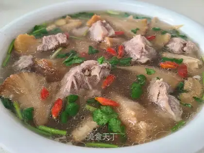 Monkey-head mushroom chop soup