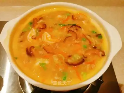Shrimp meat and vegetable porridge