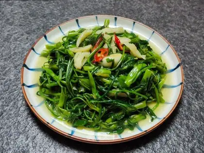 Garlic cabbage