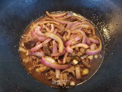 Onion beef