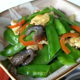 Sea cucumber eggs for Dutch beans
