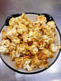 Home version of creamed popcorn