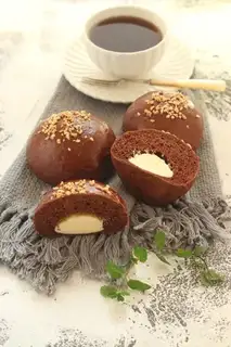 Chocolate cheese bread