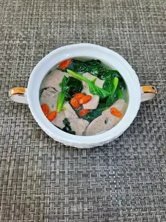 Spinach liver soup