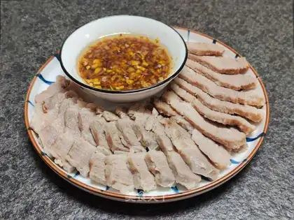 Scrambled meat